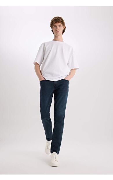 DeFacto Pedro Slim Fit Dar Kalıp Normal Bel Dar Paça Jean Pantolon R8791AZ25SPNM83
