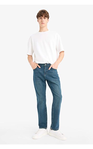 DeFacto Sergio Regular Fit Normal Kalıp Normal Bel Boru Paça Jean Pantolon R9026AZ25AUNM41