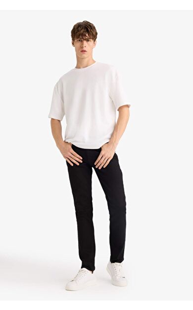DeFacto Pedro Slim Fit Dar Kalıp Normal Bel Dar Paça Jean Pantolon S2711AZ25AUNM40