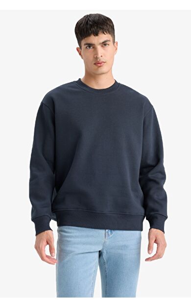 DeFacto Relax Fit Bisiklet Yaka Kalın İçi Yumuşak Tüylü Basic Düz Sweatshirt T5139AZ25AUNV163