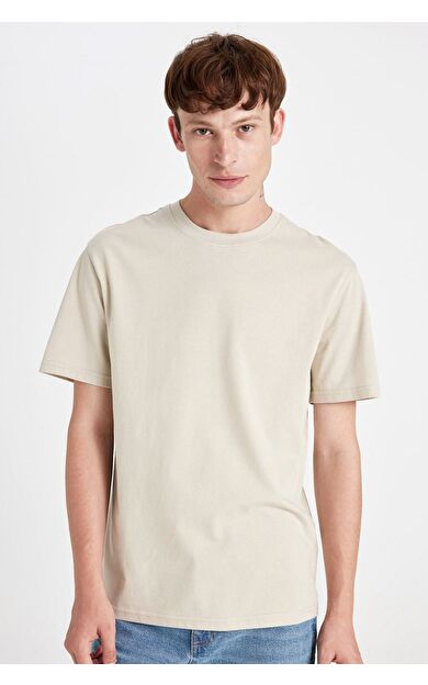 DeFacto DeFactoFit New Regular Fit Bisiklet Yaka Kısa Kollu Tişört V7699AZ24AUBG735