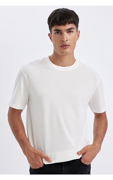 DeFacto DeFactoFit New Regular Fit Bisiklet Yaka Kısa Kollu Tişört V7699AZ24AUWT32