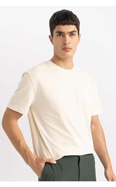 DeFacto New Regular Fit Bisiklet Yaka Basic Kısa Kollu %100 Pamuk Tişört V7699AZ24SPER42