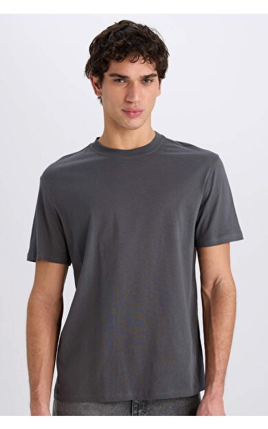 DeFacto New Regular Fit Bisiklet Yaka Basic Düz Kısa Kollu Tişört V7699AZ25SPAR9