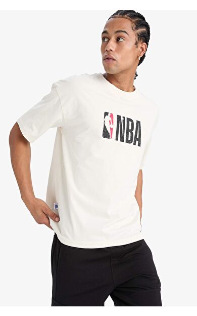 DeFactoFit NBA Wordmark Oversize Geniş Kalıp Bisiklet Yaka Kısa Kollu Tişört W6365AZ25SMER105
