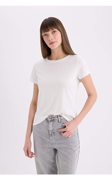 DeFacto Regular Fit Bisiklet Yaka Basic Düz Kısa Kollu Beyaz Tişört