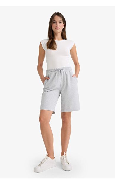 Regular Fit Normal Bel Düz Paça İnce Sweatshirt Kumaşı Bermuda