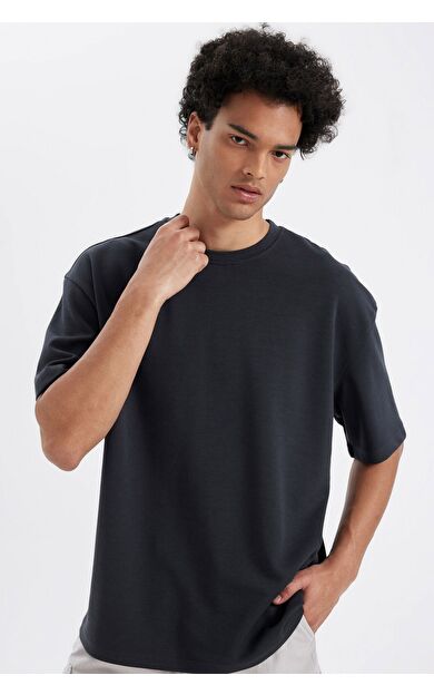 DeFacto DeFactoFit Oversize Fit Bisiklet Yaka Ağır Kumaş Kısa Kollu Tişört X3926AZ24AUAR231