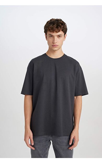 DeFacto Oversize Geniş Kalıp Bisiklet Yaka Basic Düz Kısa Kollu Tişört X3926AZ25SPAR104
