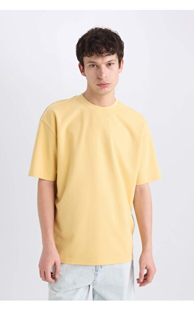 DeFacto Oversize Geniş Kalıp Ütü Gerektirmeyen Bisiklet Yaka Kısa Kollu Basic Düz Ağır Kumaş Tişört X3926AZ25SPYL506