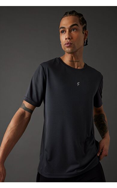 DeFacto Slim Fit Bisiklet Yaka Baskılı Sporcu Tişört X6142AZ24SPAR231