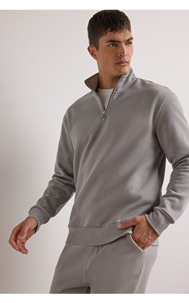 DeFacto Regular Fit Dik Yaka Yarım Fermuarlı Basic Sweatshirt X7405AZ25AUGR198