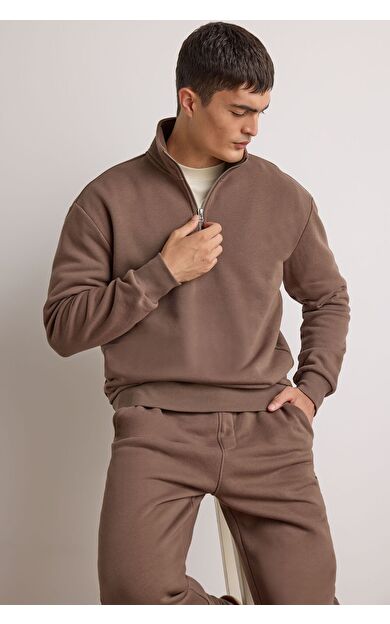 DeFacto Regular Fit Dik Yaka Kalın Sweatshirt Kumaşı Sweatshirt X7405AZ25AUKH154