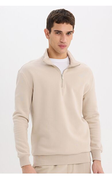 DeFacto Comfort Regular Fit Rahat Kalıp Fermuarlı Dik Yaka Basic Düz Sweatshirt X7405AZ25SPBG735