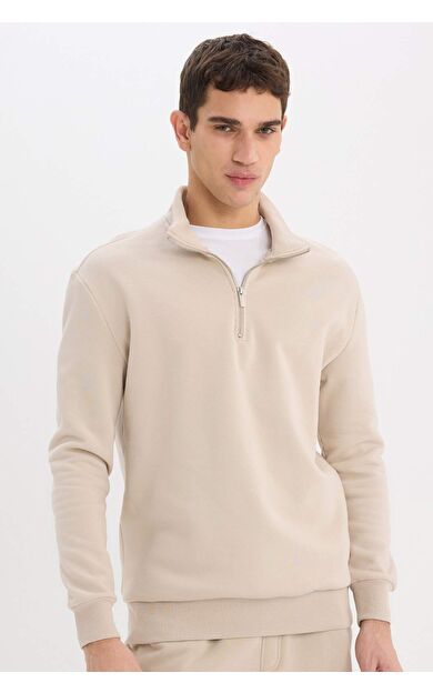 DeFacto Comfort Regular Fit Rahat Kalıp Fermuarlı Dik Yaka Basic Düz Sweatshirt X7405AZ25SPBG735