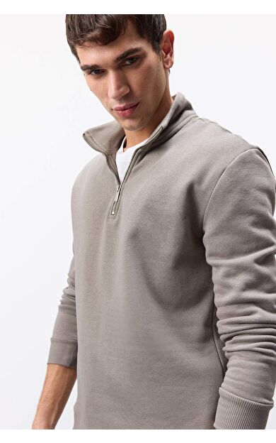 DeFacto Comfort Fit Dik Yaka Kalın Kumaş Sweatshirt