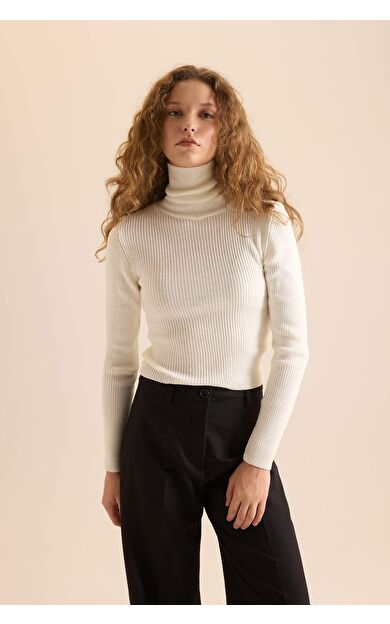 DeFacto Slim Fit Dar Kesim Balıkçı Yaka Triko Kazak X7912AZNSER103