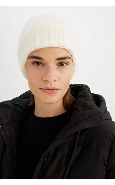 DeFacto Kadın Triko Bere Y1090AZ24WNWT1