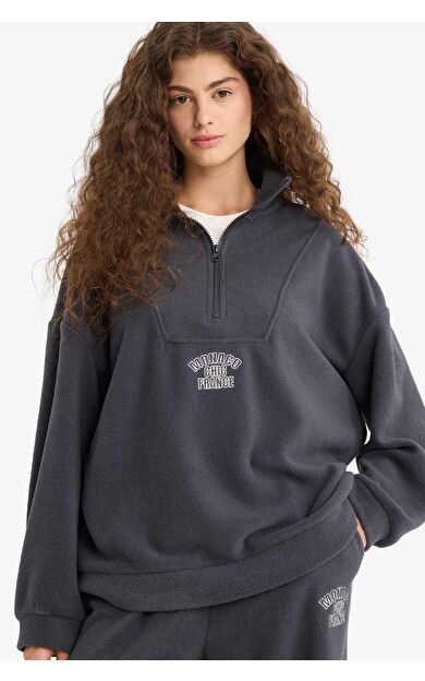 Oversize Geniş Kalıp Dik Yaka Fermuarlı Baskılı Polar Sweatshirt