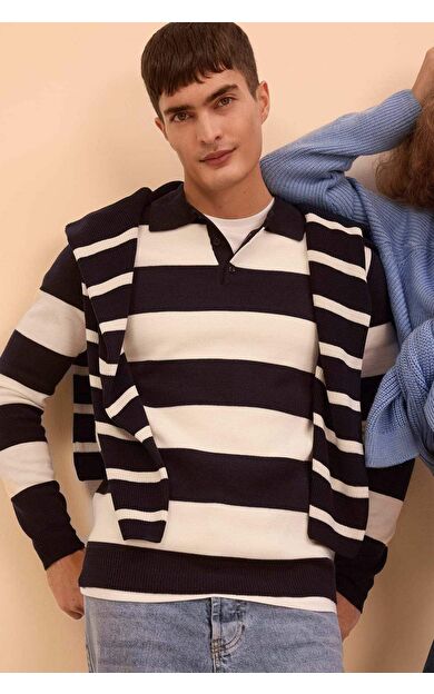 DeFacto Standart Fit Normal Kesim Çizgili Polo Yaka Triko Kazak Y4194AZ24WNNV64
