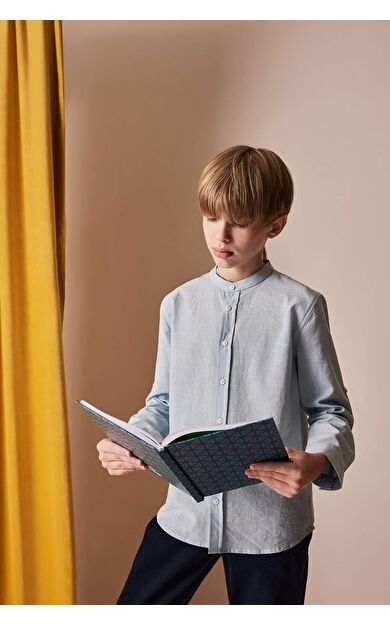 DeFacto Erkek Çocuk 23 Nisan Çocuk Bayramı Dik Yaka Keten Görünümlü Uzun Kollu Basic Düz Gömlek