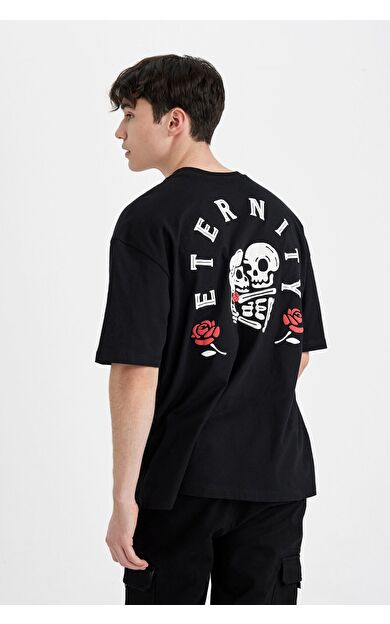 DeFacto Oversize Fit Bisiklet Yaka Sırt Baskılı Kısa Kollu Tişört Z3079AZ24SMBK81