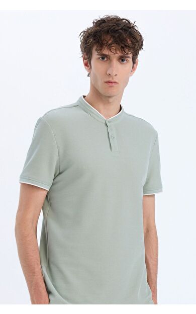 DeFacto Slim Fit Dar Kesim Dik Yaka Kısa Kollu Waffle Polo Tişört