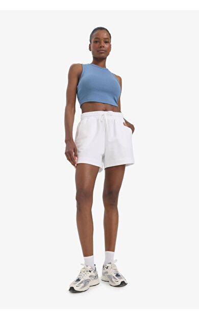 DeFacto DeFactoFit Standart Fit Sporcu Kısa Paça Basic Düz Şort Z6696AZ25SMWT80