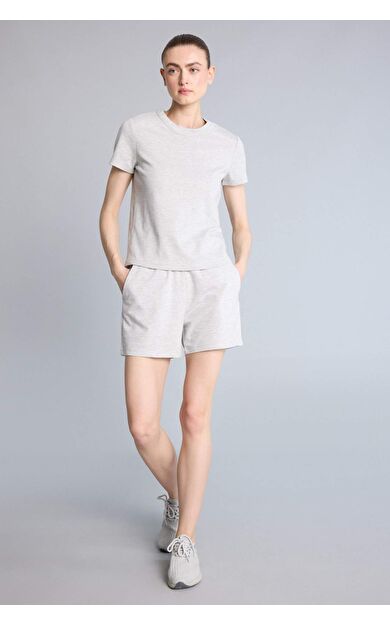 DeFacto Standart Fıt Sporcu Kısa Paça Şort