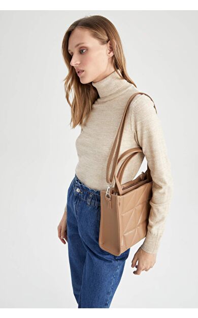 DeFacto Kadın Suni Deri El Çantası Z8097AZNSBG26