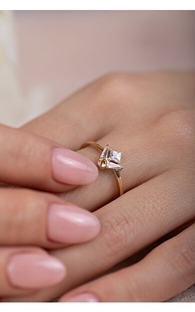 Kolyecik 14 Ayar Altın Beyaz Taşlı Yüzük