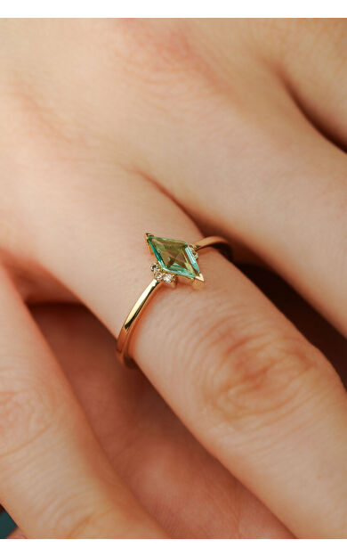 Kolyecik 14 Ayar Altın Doğal Renk Taşlı Yüzük