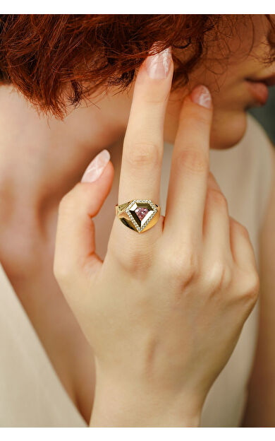 Kolyecik 14 Ayar Altın Elmas Kesim Taşlı Yüzük