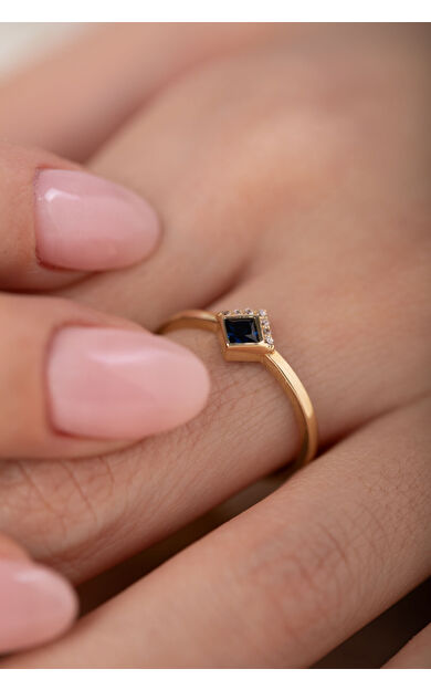 Kolyecik 14 Ayar Altın Lacivert Taşlı Yüzük