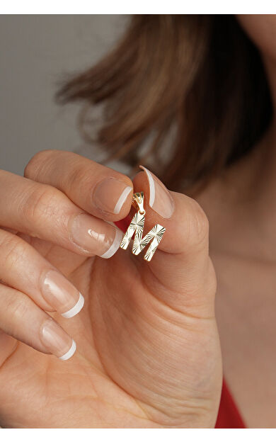 Kolyecik 14 Ayar Altın Burç Kolye Ucu