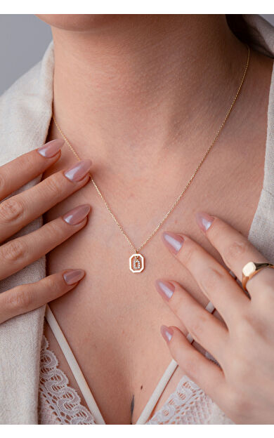 Kolyecik 14 Ayar Altın Ö Harf Kolye