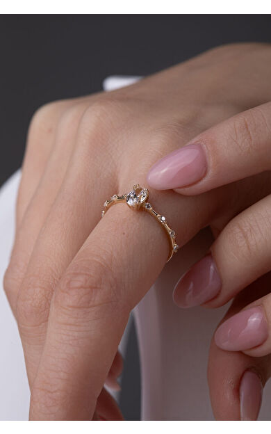 Kolyecik 14 Ayar Altın Oval Taş Yüzük