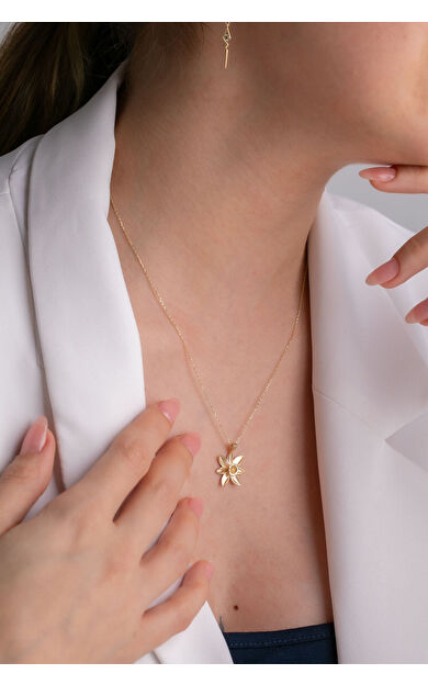 Kolyecik 14 Ayar Altın Papatya Kolye