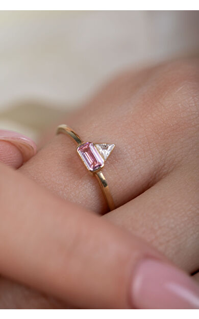 Kolyecik 14 Ayar Altın Pembe Taşlı Yüzük