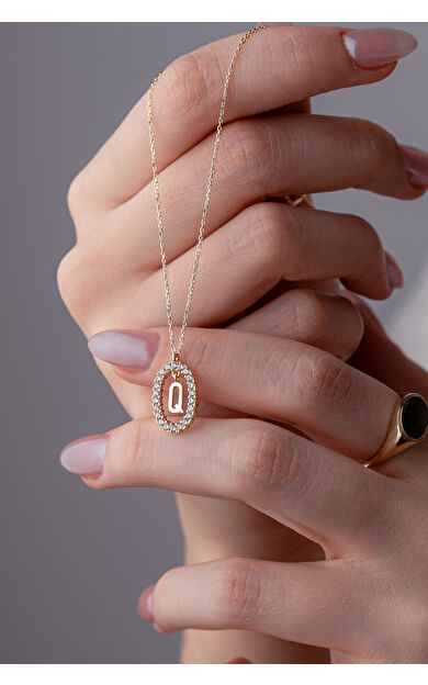Kolyecik 14 Ayar Altın Q Harf Kolye