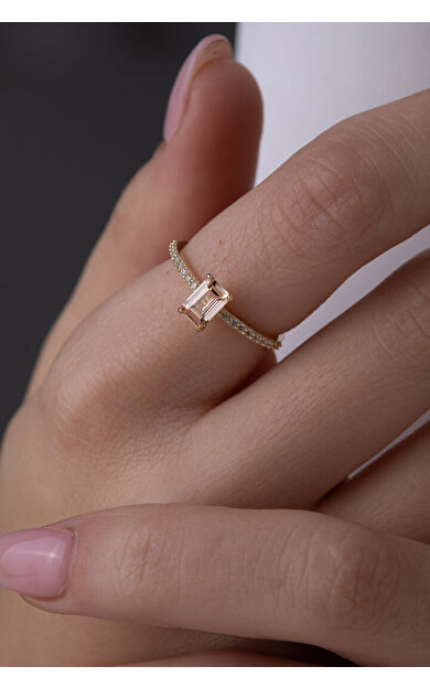 Kolyecik 14 Ayar Altın Sarı Taşlı Baget Yüzük