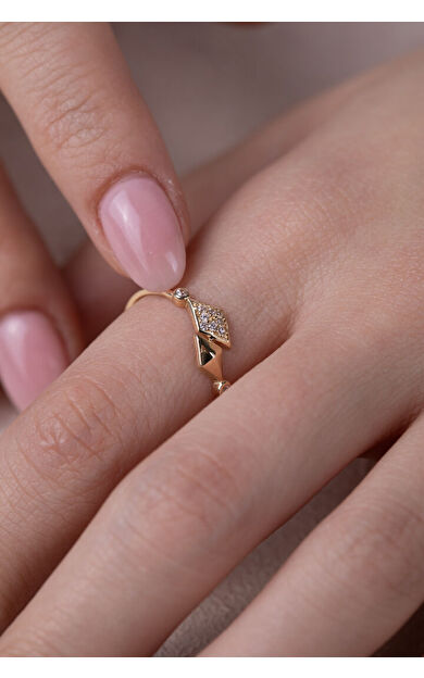 Kolyecik 14 Ayar Altın Taşlı Karo Yüzük