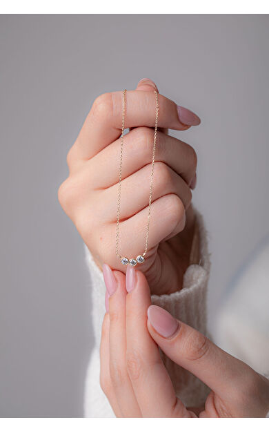 Kolyecik 14 Ayar Altın Üç Taş Kolye