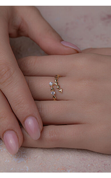 Kolyecik 14 Ayar Altın Üçgen Motifli Yüzük