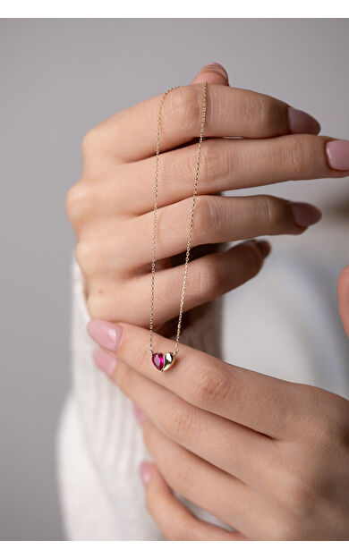 Kolyecik 14 Ayar Altın Yarı Taşlı Kalp Kolye