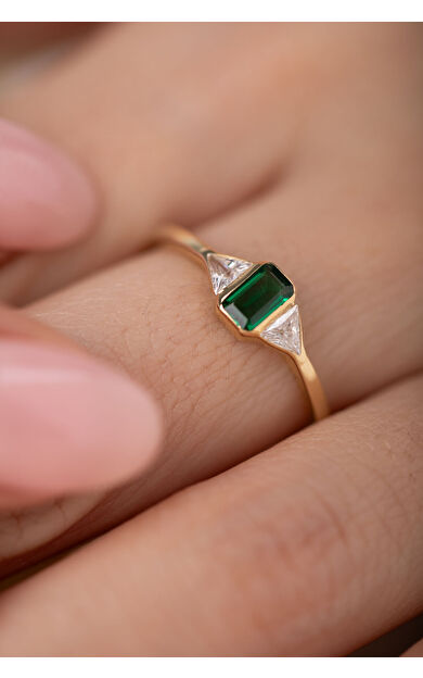 Kolyecik 14 Ayar Altın Yeşil Taşlı Yüzük