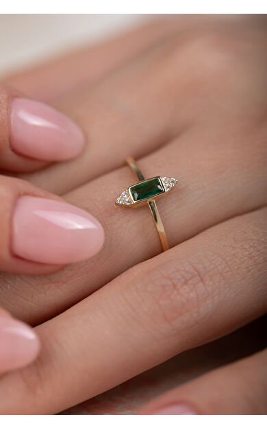 Kolyecik 14 Ayar Altın Yeşil Taşlı Yüzük