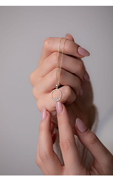 Kolyecik 14 Ayar Altın Yuvarlak Formlu Taşlı Kolye