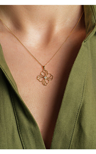 Kolyecik 14 Ayar Çiçek Kolye