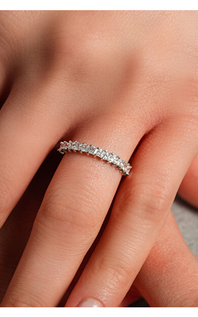 Kolyecik 8 Ayar Yarım Tur Yüzük